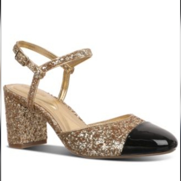 New In Box On 34th Dotti Captoe Pumps Size: 7 - Picture 1 of 10